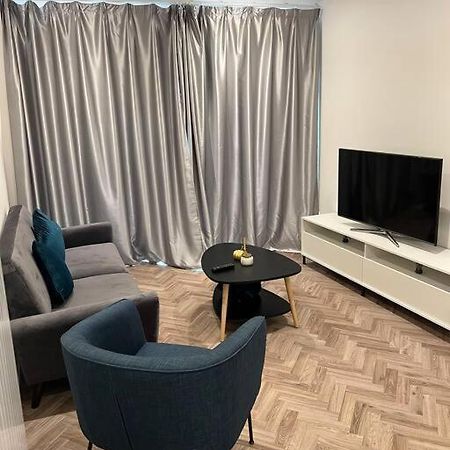 לונדון Stunning One Bedroom Apartment מראה חיצוני תמונה