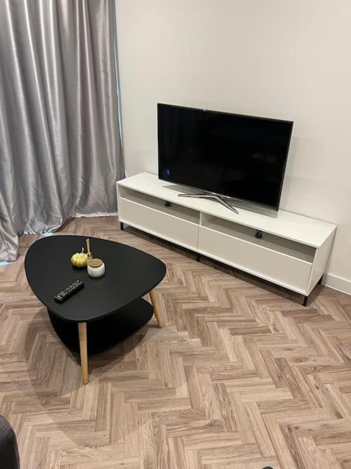 לונדון Stunning One Bedroom Apartment מראה חיצוני תמונה